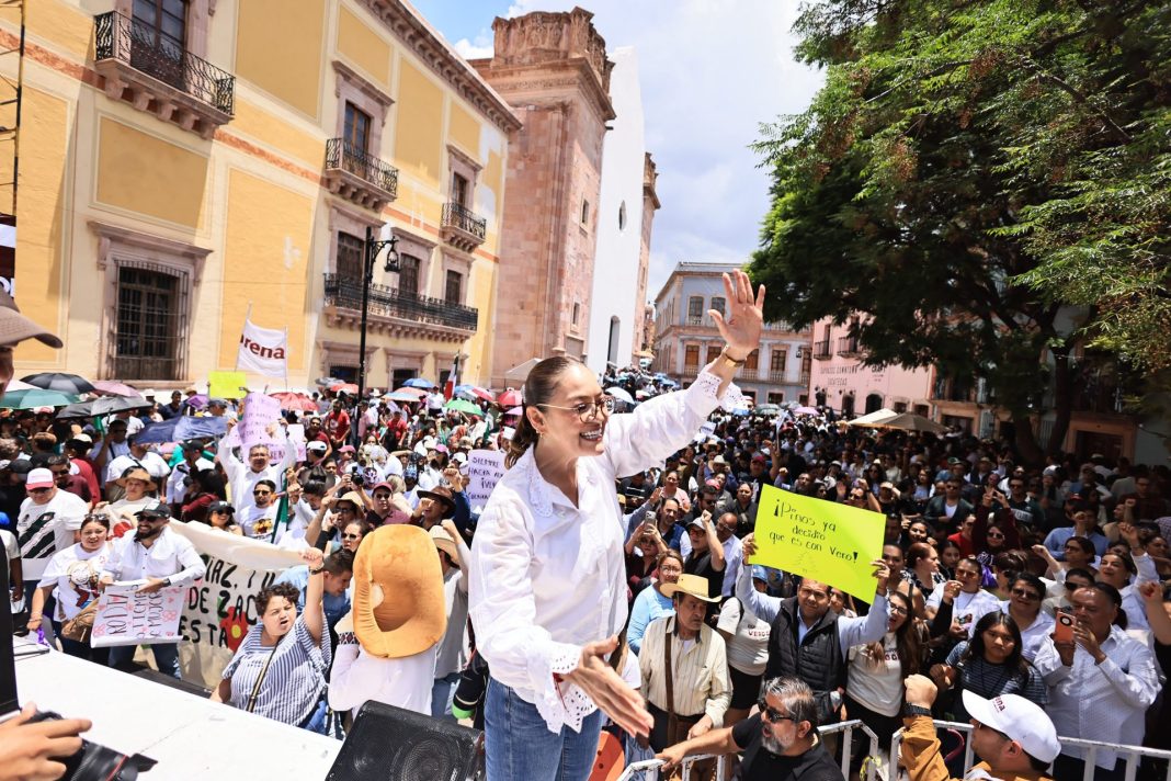 Cientos de militantes y simpatizantes respaldaron a la aspirante a coordinar los Comités de Defensa de la Transformación y la Soberanía Nacional. Foto: Cortesía.