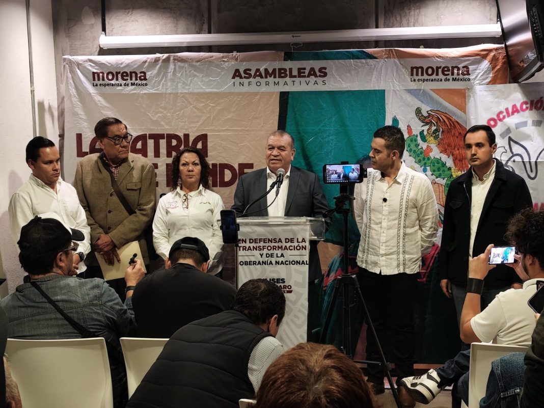 Pie de foto: Mejía Haro destacó la adhesión a su proyecto de fundadores y compañeros de partido 