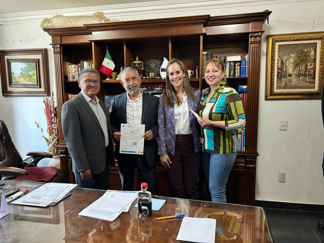 Encabeza las visitas el titular de la Coordinación General Jurídica, Armando Ávalos Arellano. Foto: Godezac