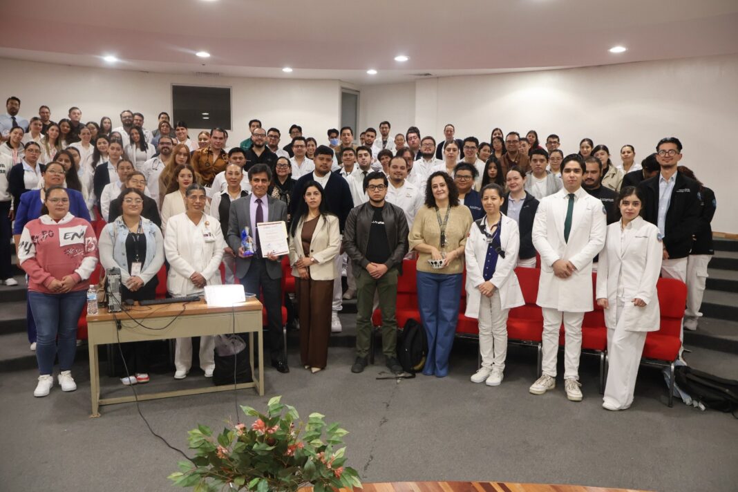 En la capacitación participó personal médico, de enfermería, interno, residente, así como pasantes de los servicios de química, nutrición y enfermería. Foto: Cortesía.